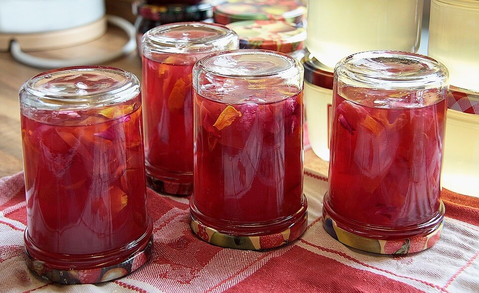 Jam made from roses